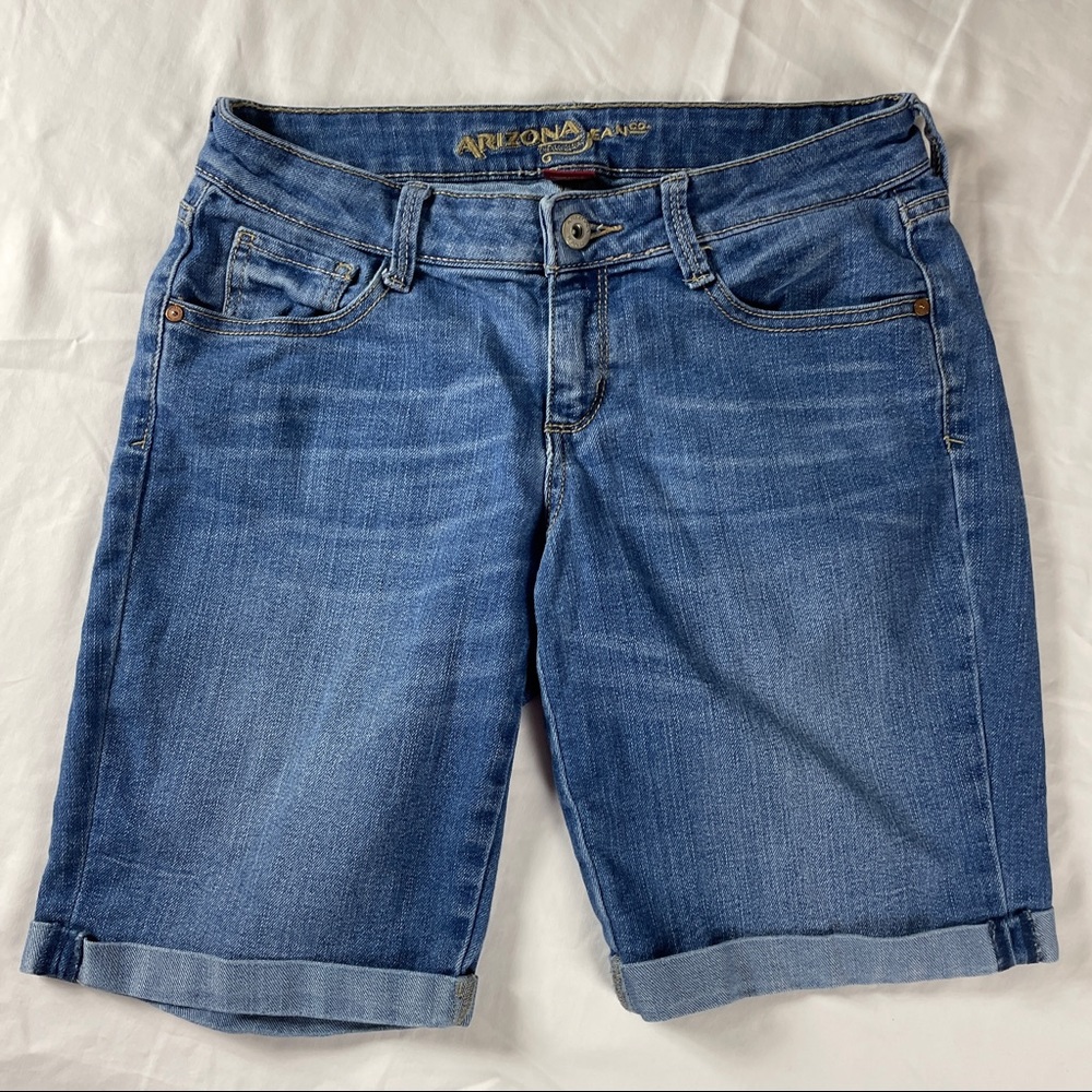Arizona jeans shorts size 5 Junior
